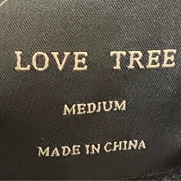 Love Tree Furry Vest - Picture 2 of 5